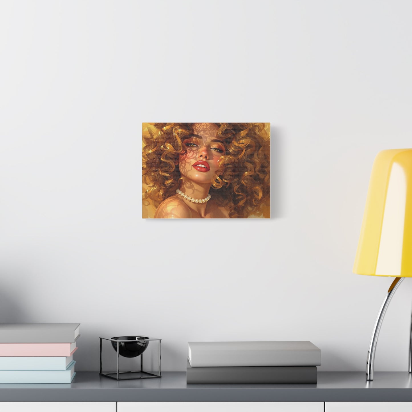 Canvas Print - Blonde Woman With Pearls