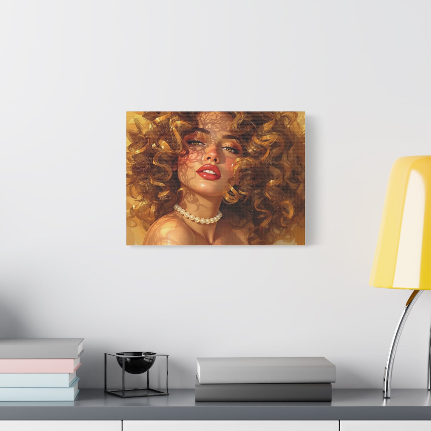Canvas Print - Blonde Woman With Pearls