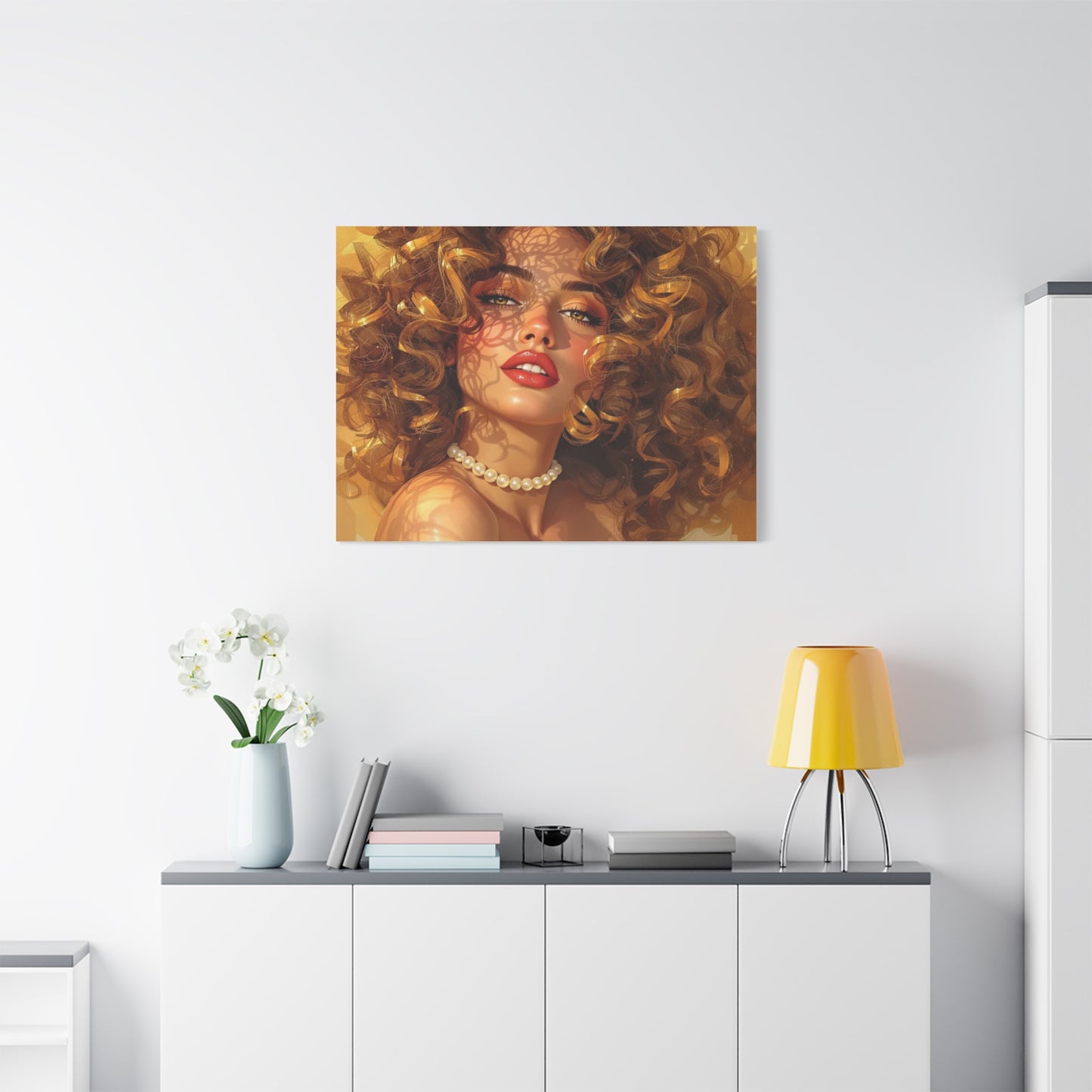 Canvas Print - Blonde Woman With Pearls