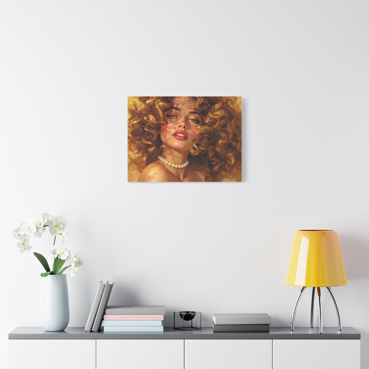 Canvas Print - Blonde Woman With Pearls