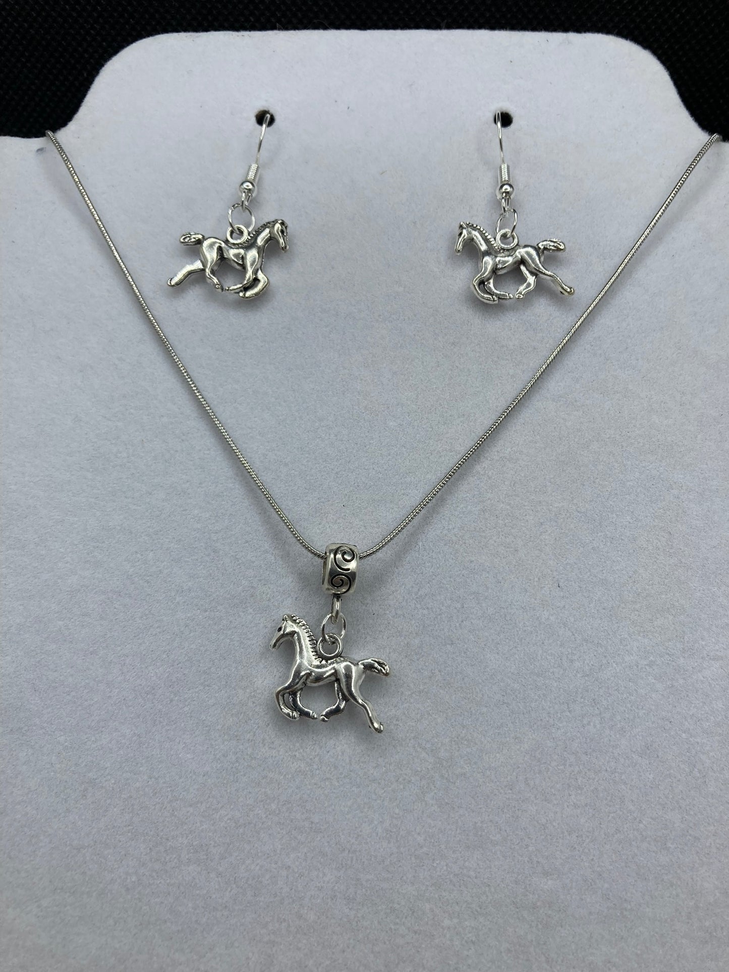 Horse Silver Plated Western Flair Accessory Set for Pierced Ears Unique Horse Design 18 Inch Necklace & Earrings Jewelry